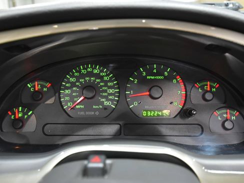 Used 2002 Ford Mustang GT RWD image 19
