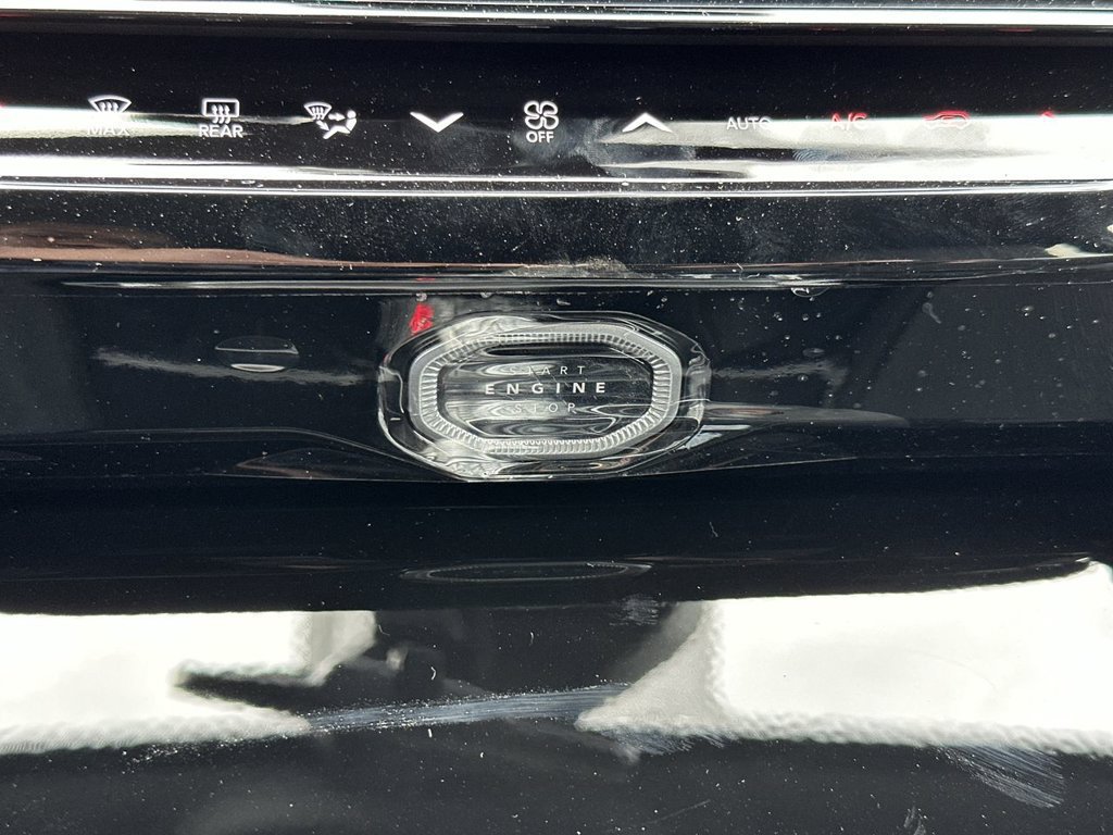New 2027 Jeep Grand Cherokee Altitude RWD image 45