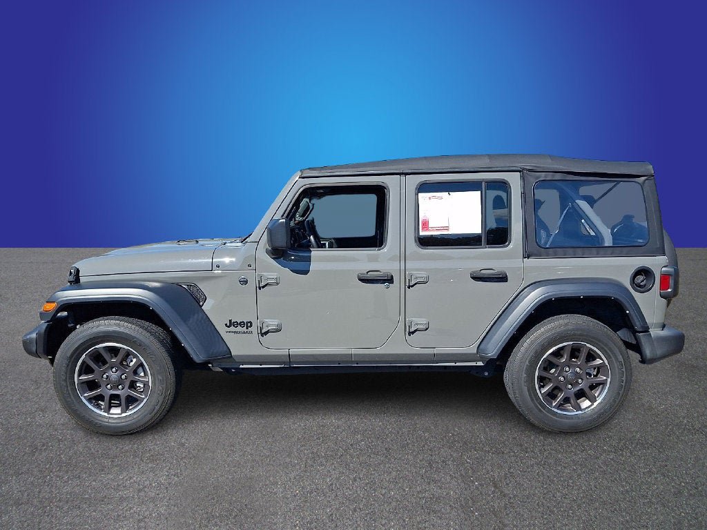 Used 2022 Jeep Wrangler Unlimited Sport AWD/4WD image 7