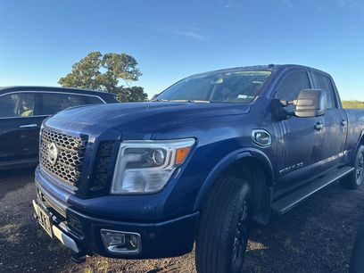 Used 2019 Nissan Titan PRO-4X w/ Pro-4x Convenience Package