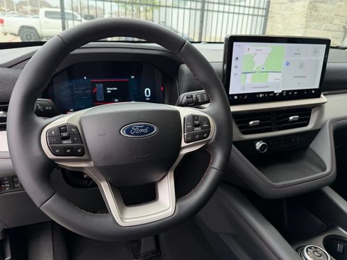 New 2026 Ford Explorer Active RWD image 12
