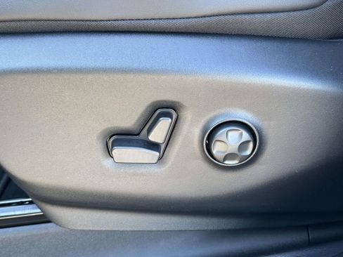 New 2026 Chrysler Pacifica Select image 29