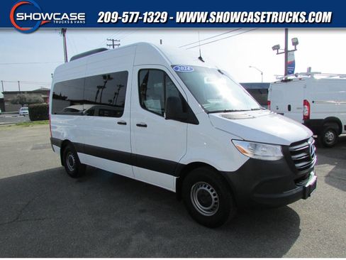 Used 2024 Mercedes-Benz Sprinter 2500 image 1