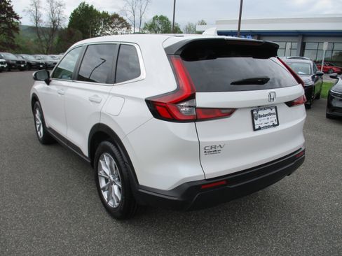 Certified 2024 Honda CR-V EX image 7