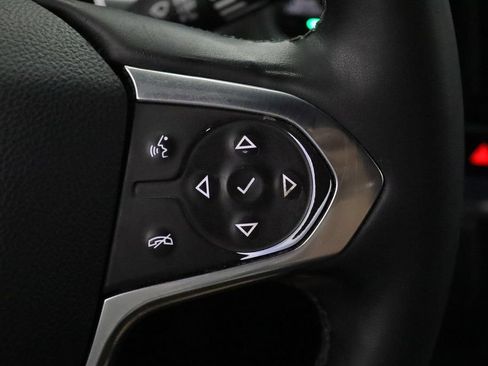 Used 2023 Chevrolet Traverse LT AWD/4WD image 22