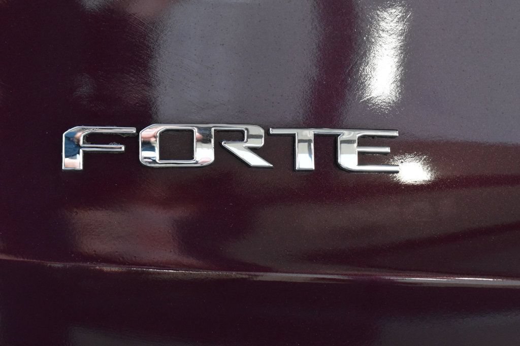 Used 2018 Kia Forte LX FWD image 36