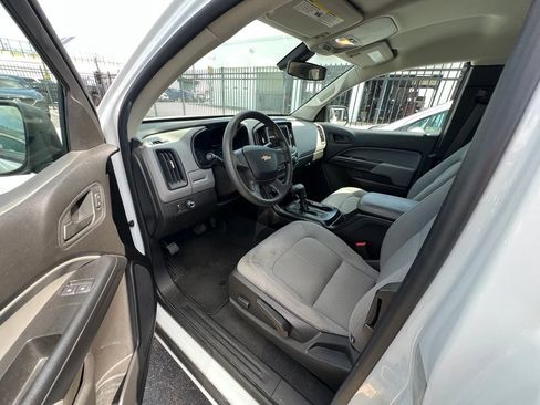 Used 2019 Chevrolet Colorado W/T RWD image 5