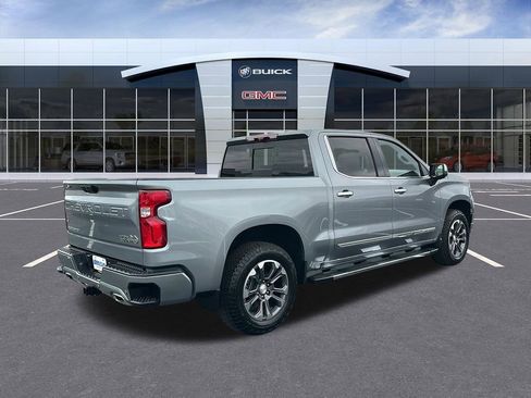 Certified 2025 Chevrolet Silverado 1500 High Country w/ Technology Package image 5
