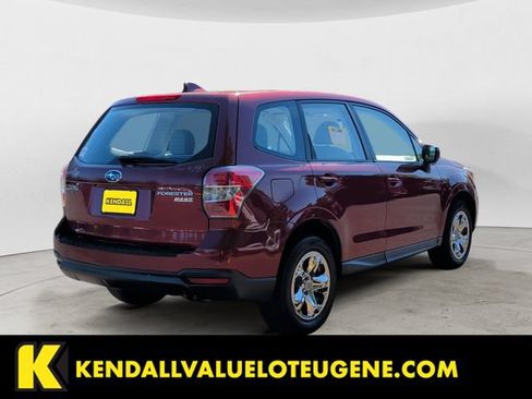 Used 2016 Subaru Forester 2.5i AWD/4WD image 5