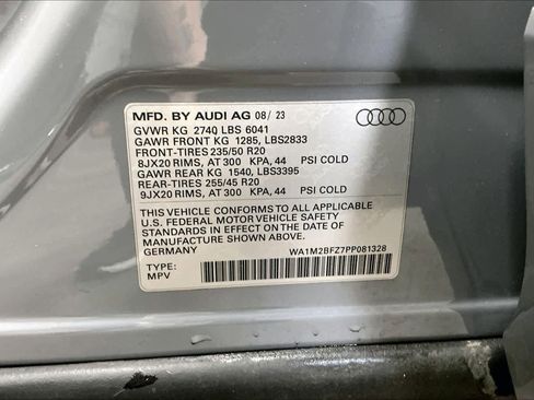 Used 2023 Audi Q4 e-tron Prestige image 36