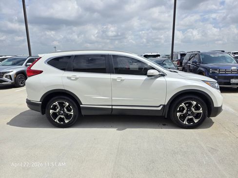Used 2018 Honda CR-V Touring image 5