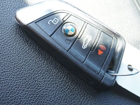 Used 2021 BMW 330i Sedan RWD image 29