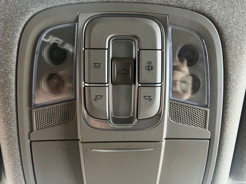 Used 2019 Hyundai Santa Fe Limited FWD image 28