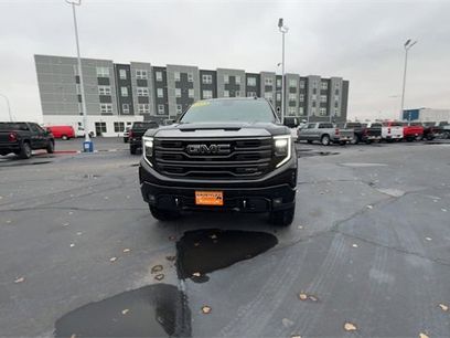 Used 2022 GMC Sierra 1500 AT4 w/ AT4 Premium Package