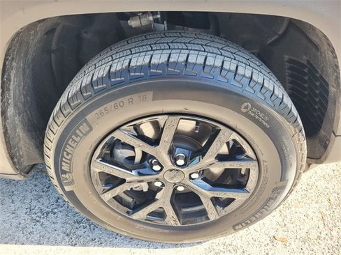 Certified 2025 Jeep Grand Cherokee L Altitude image 21