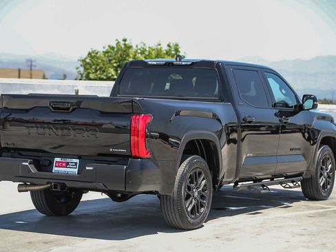 Certified 2026 Toyota Tundra Limited AWD/4WD image 5