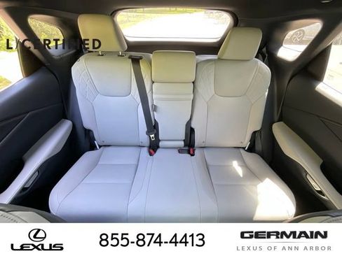 Used 2023 Lexus RX 350 Premium w/ Accessory Package AWD/4WD image 16