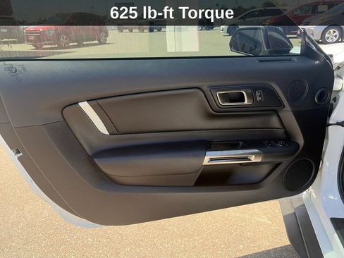 Used 2022 Ford Mustang Shelby GT500 w/ Technology Package RWD image 14