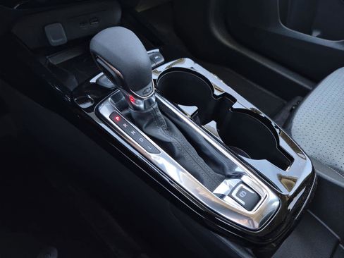 New 2026 Chevrolet Trax LT w/ Sunroof Package image 19