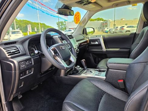 Used 2022 Toyota 4Runner Limited AWD/4WD image 20