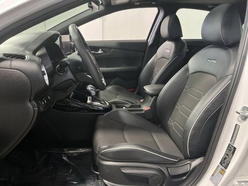 Used 2023 Kia Forte GT-Line w/ GT-Line Premium Package image 14