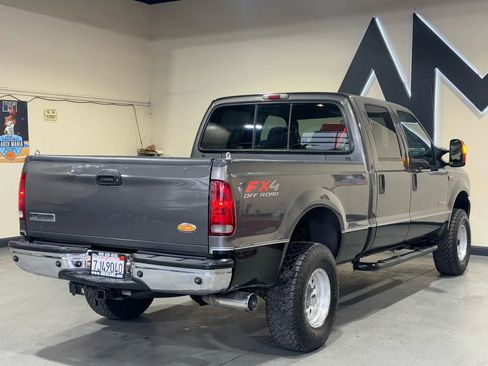 Used 2004 Ford F250 Lariat AWD/4WD image 6