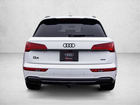 Used 2023 Audi Q5 e Premium Plus w/ Premium Plus Package image 6