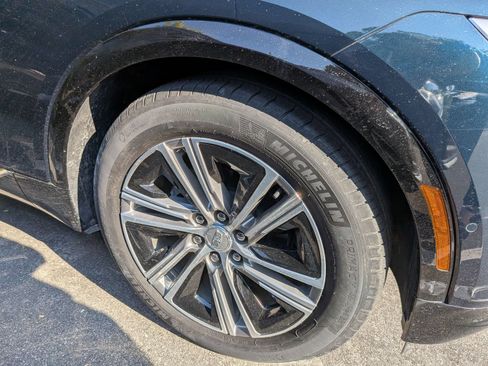 Used 2024 Cadillac Lyriq Luxury RWD image 10