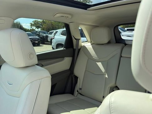 Certified 2024 Cadillac XT5 Premium Luxury FWD image 13