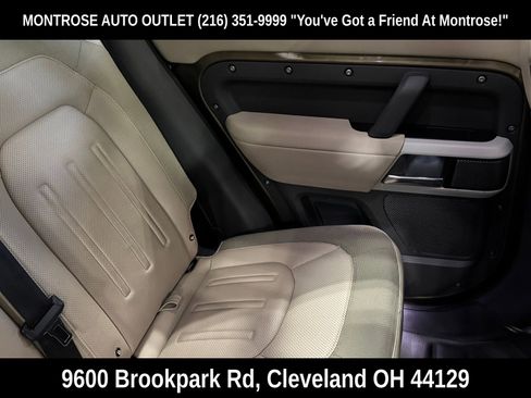 Used 2020 Land Rover Defender 110 First Edition image 32