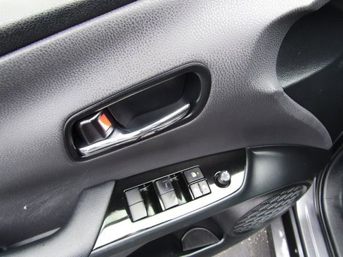 Used 2022 Toyota Prius LE image 23