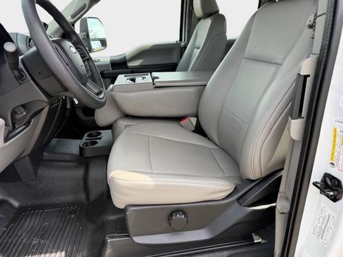 Used 2019 Ford F350 XL w/ Power Equipment Group AWD/4WD image 7