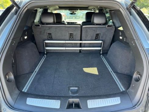 Used 2025 Cadillac XT5 Premium Luxury image 10