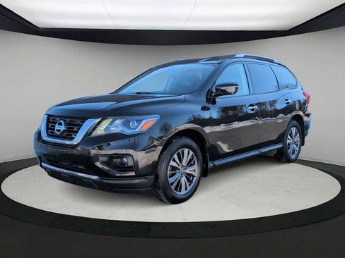 Used 2019 Nissan Pathfinder SL image 4