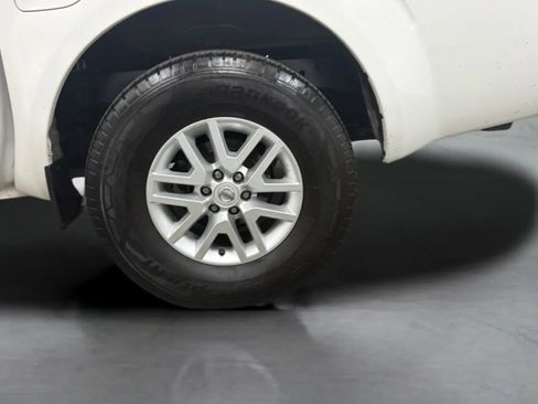 Used 2019 Nissan Frontier SV RWD image 28