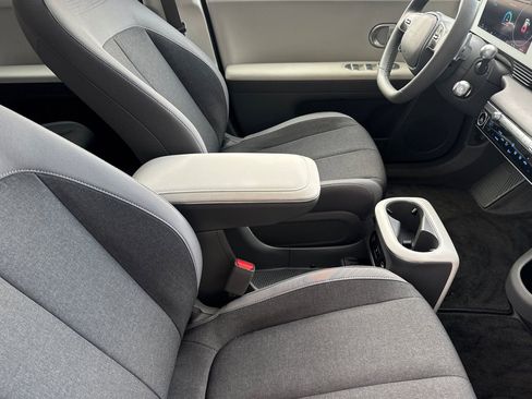 Certified 2024 Hyundai Ioniq 5 SEL RWD image 16