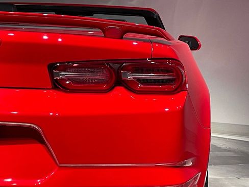 Used 2019 Chevrolet Camaro LT image 34