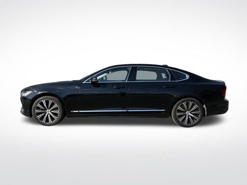 Used 2023 Volvo S90 B6 Plus image 4