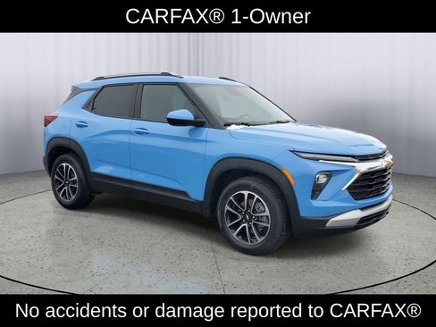 Used 2024 Chevrolet TrailBlazer LT w/ Convenience Package image 2