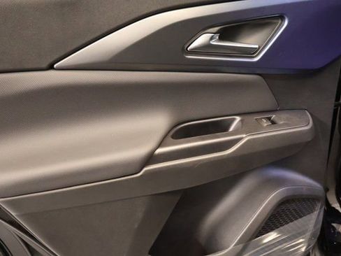 New 2026 Chevrolet Equinox EV LT image 28