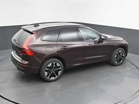 New 2026 Volvo XC60 B5 Plus AWD/4WD image 27