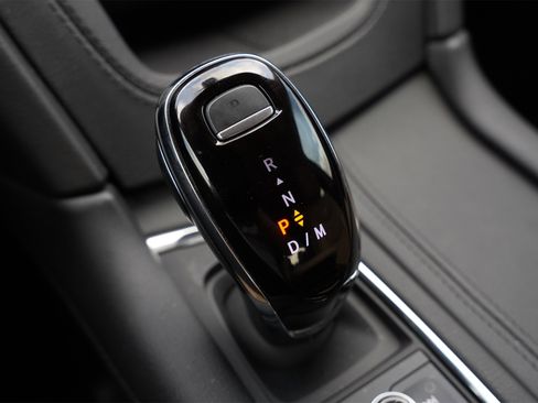 Certified 2023 Cadillac XT6 Premium Luxury w/ Platinum Package image 13