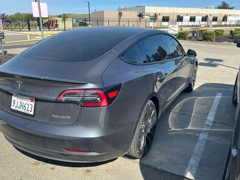 Used 2023 Tesla Model 3 Performance image 2