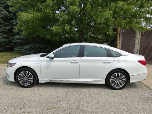 Used 2020 Honda Accord EX image 5