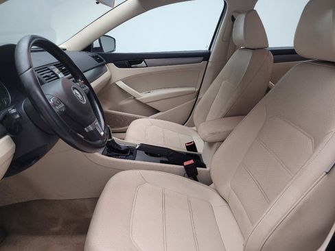 Used 2015 Volkswagen Passat 1.8T SE FWD image 17