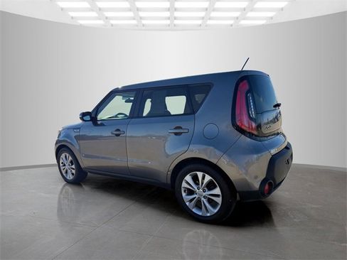 Used 2014 Kia Soul + image 6