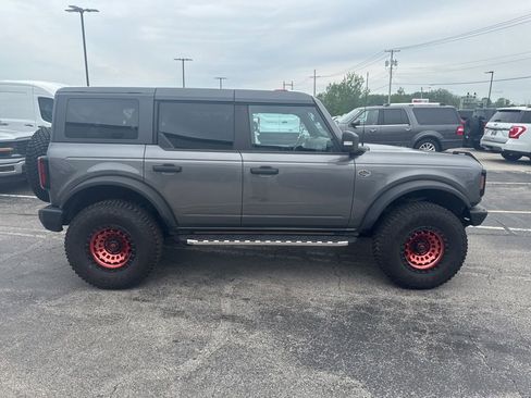 Used 2023 Ford Bronco Wildtrak AWD/4WD image 2