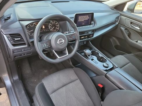 Used 2024 Nissan Rogue SV AWD/4WD image 8