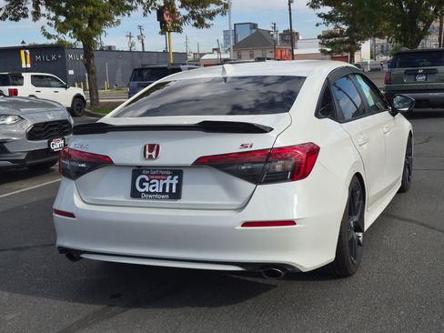 Used 2024 Honda Civic Si image 3
