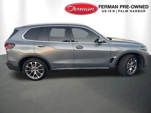 Used 2024 BMW X5 sDrive40i w/ Premium Package image 9